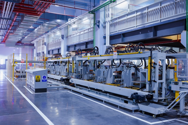 Machine industrielle dans un atelier